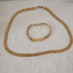 Gold Toned Flat Nugget Necklace and Bracelet Set